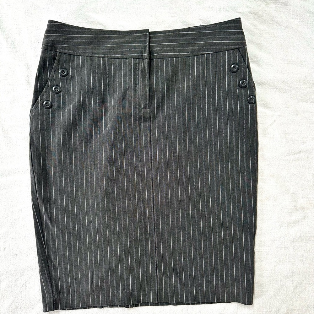 Vintage Forever 21 Pinstripe Pencil Skirt —  Corporate Chic Midi Skirt Low Rise